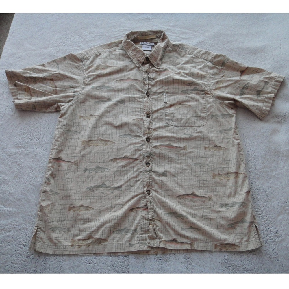 Columbia River Lodge Men's Large Trout Fish Print Short Sleeve Button Down Shirt
